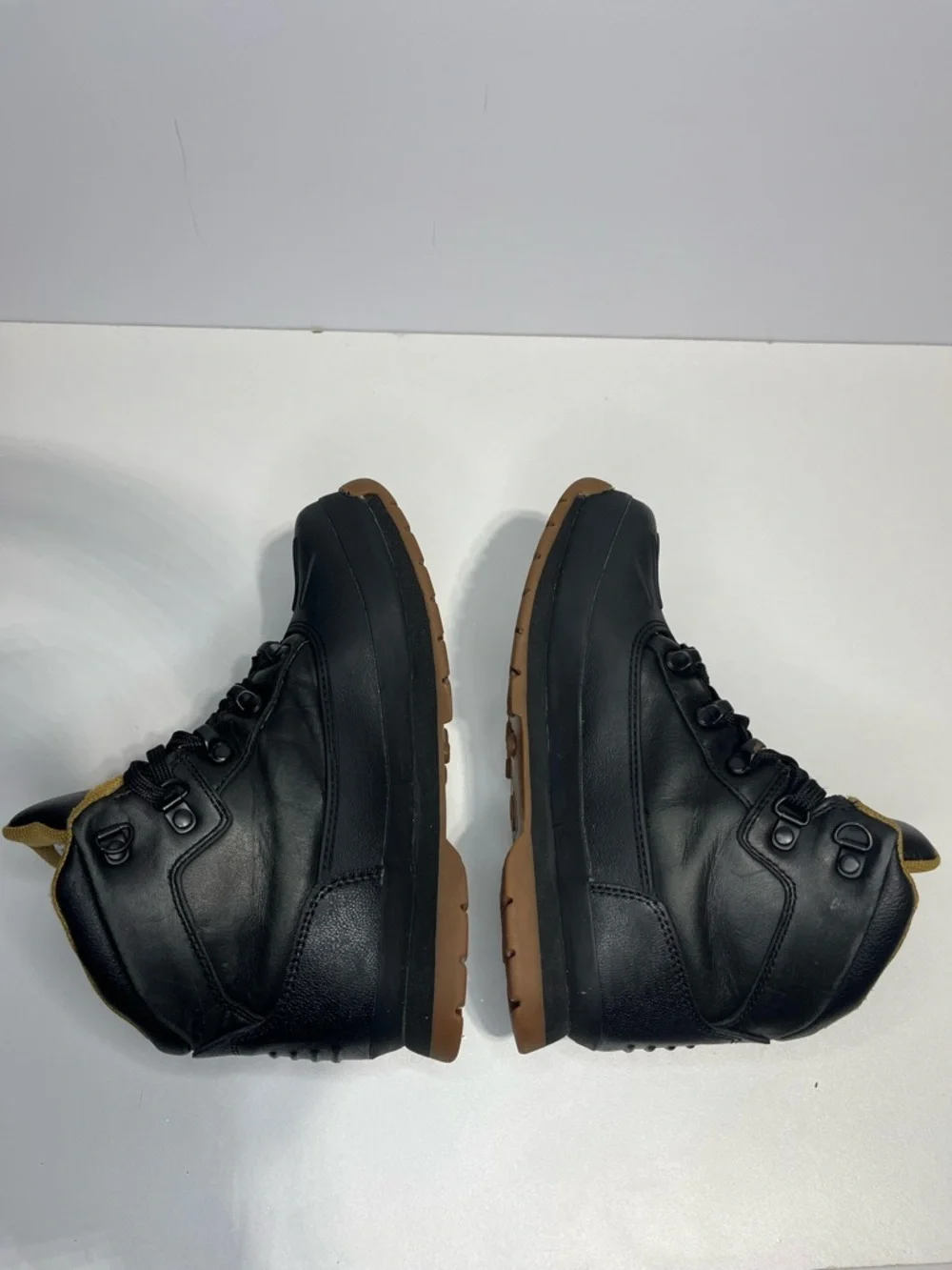 Timberland Black Hiking Boots with Tan Interior Big Boys Size 4